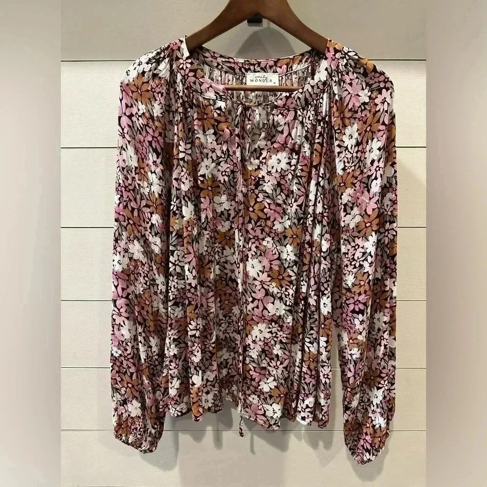 Emily Wonder Floral Peasant Shirt- medium - Picture 1 of 4